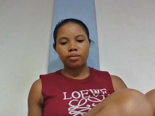 Juliah1a live cam on BongaCams
