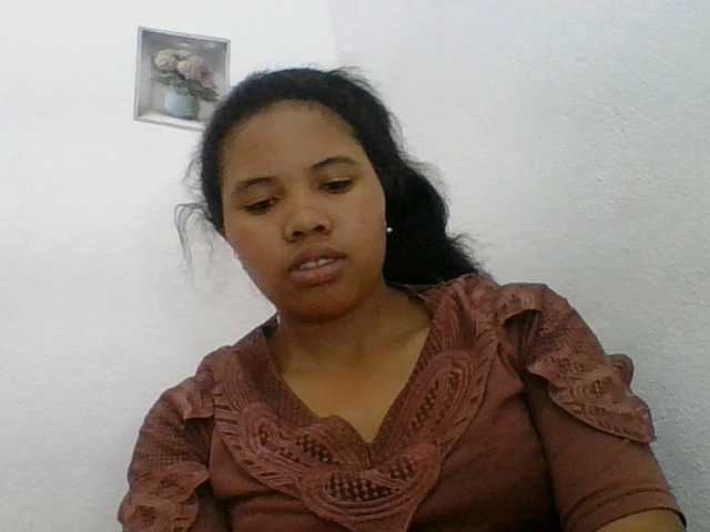 Juliah1a live cam on BongaCams