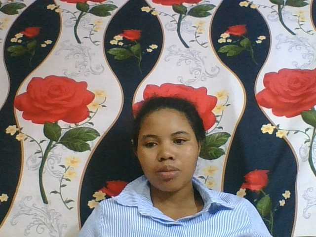 Juliah1a live cam on BongaCams