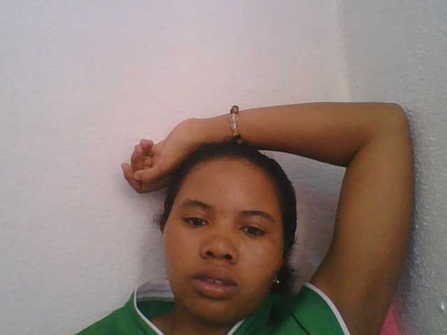 Juliah1a live cam on BongaCams