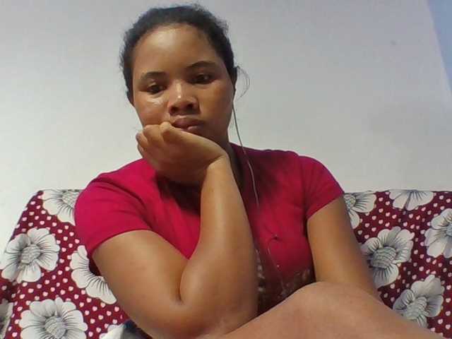 Juliah1a live cam on BongaCams