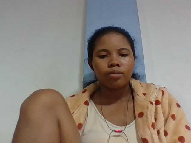 Juliah1a live cam on BongaCams