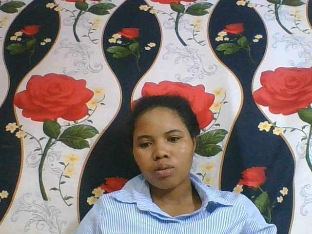 Juliah1a live cam on BongaCams