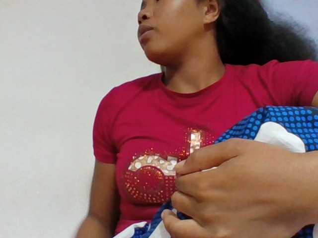 Juliah1a live cam on BongaCams