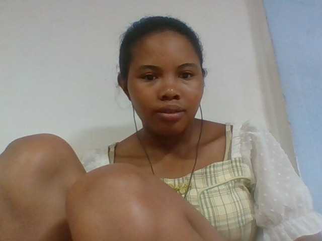 Juliah1a live cam on BongaCams