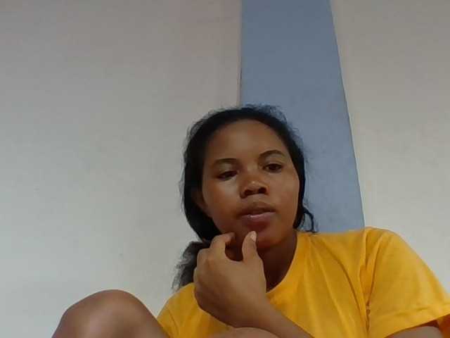 Juliah1a live cam on BongaCams