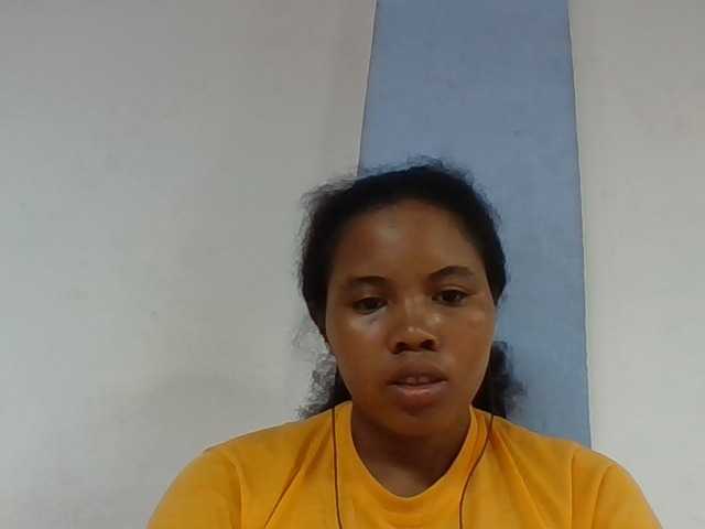 Juliah1a live cam on BongaCams