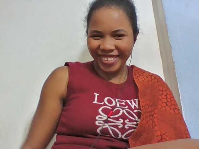 Juliah1a live cam on BongaCams