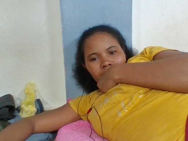 Juliah1a live webcam show
