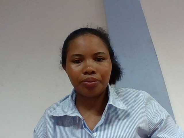 Juliah1a live cam on BongaCams