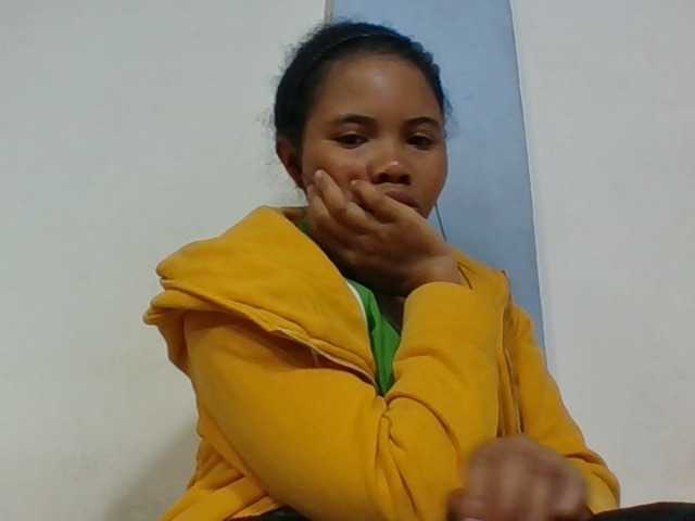 Juliah1a live cam on BongaCams