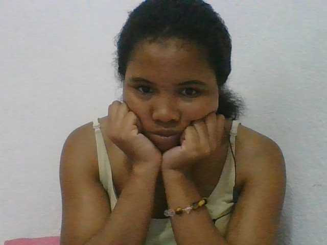 Juliah1a live cam on BongaCams