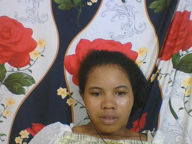 Juliah1a live cam on BongaCams