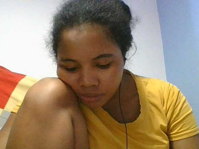 Juliah1a live cam on BongaCams