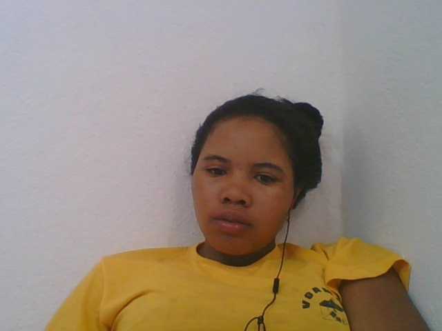 Juliah1a live cam on BongaCams