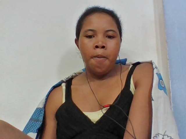 Juliah1a live cam on BongaCams