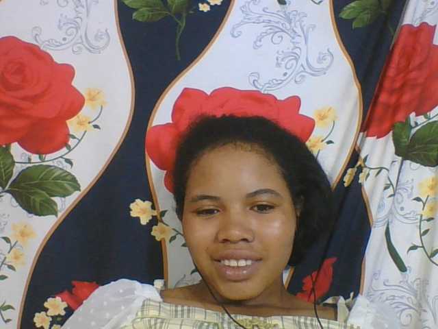Juliah1a live cam on BongaCams