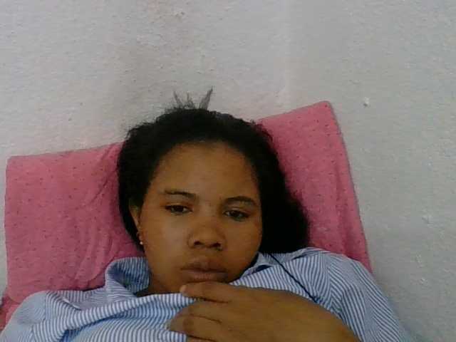 Juliah1a live cam on BongaCams