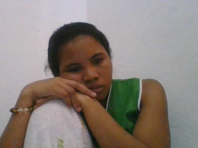 Juliah1a live cam on BongaCams