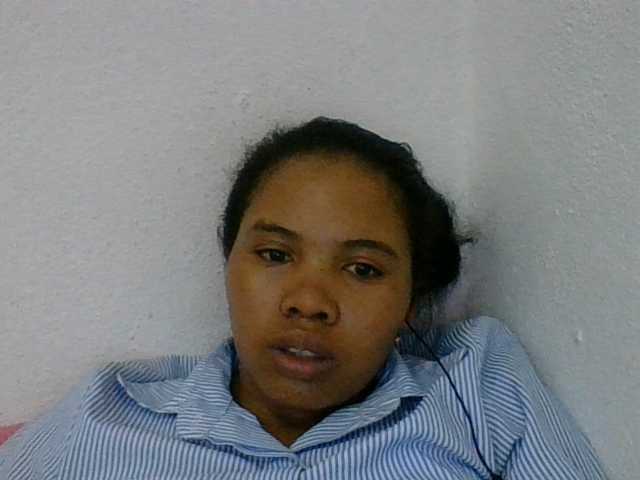 Juliah1a live cam on BongaCams