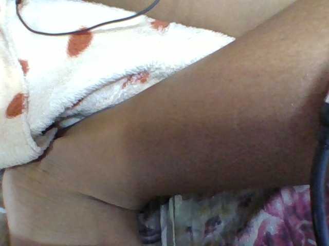 Juliah1a live cam on BongaCams