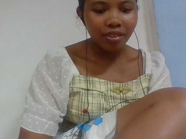 Juliah1a live cam on BongaCams