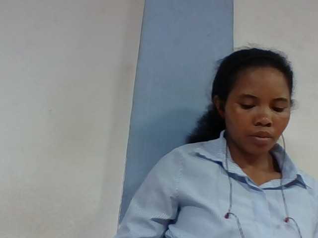 Juliah1a live cam on BongaCams