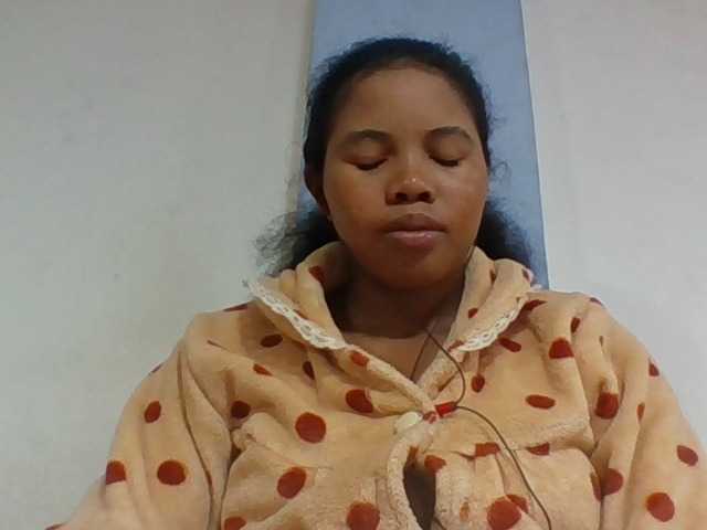 Juliah1a live cam on BongaCams