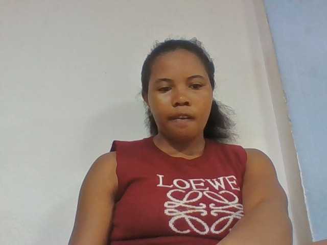 Juliah1a live cam on BongaCams