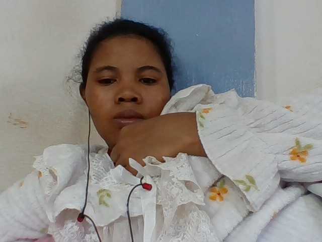 Juliah1a live cam on BongaCams
