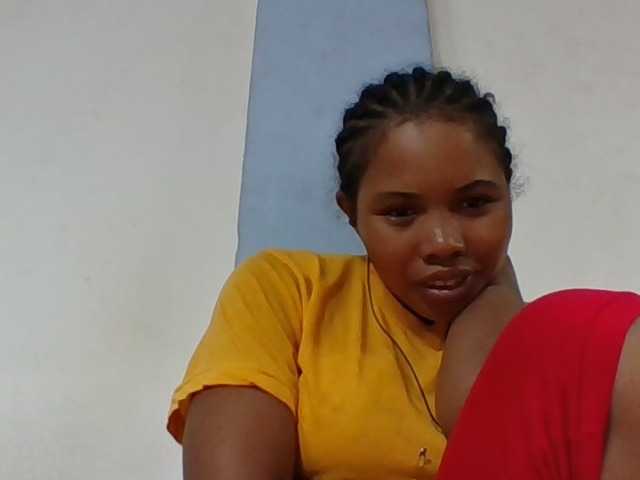 Juliah1a live cam on UnifiedCams