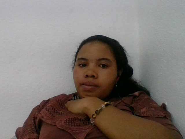 Juliah1a live cam on BongaCams