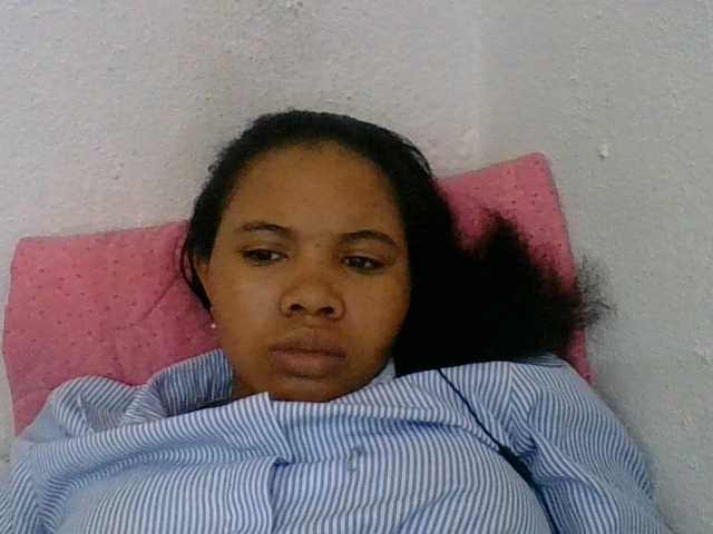 Juliah1a live cam on BongaCams