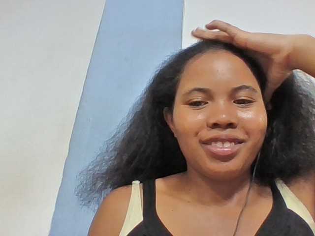 Juliah1a live cam on BongaCams