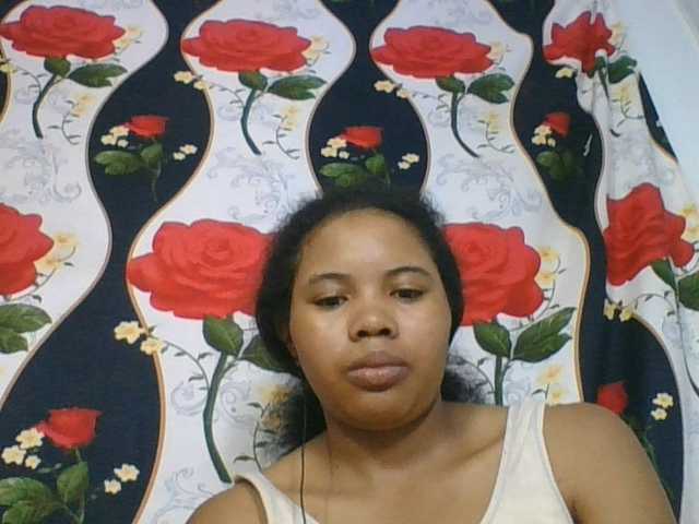 Juliah1a live cam on BongaCams