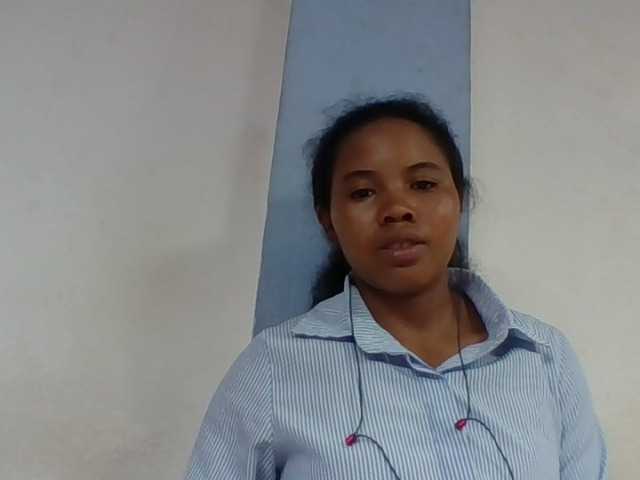 Juliah1a live webcam show