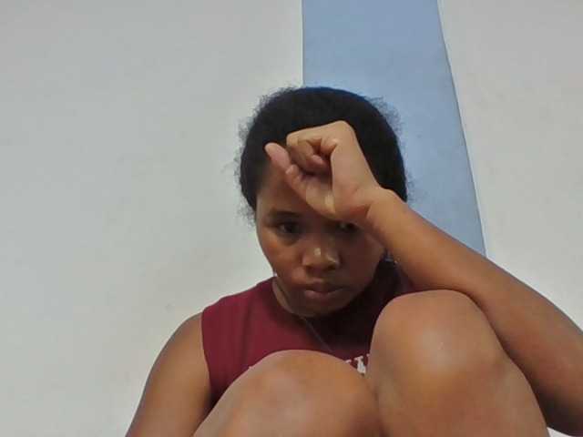 Juliah1a live cam on BongaCams