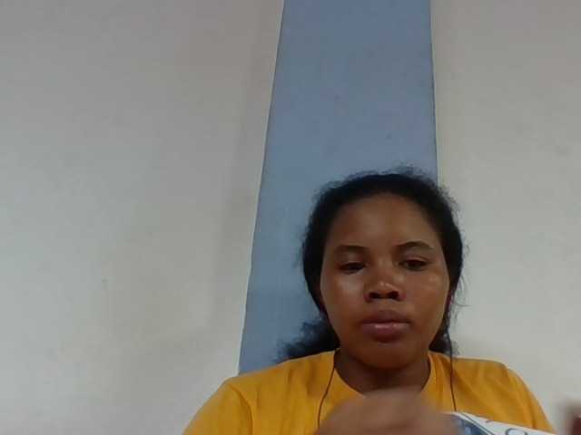 Juliah1a live webcam show
