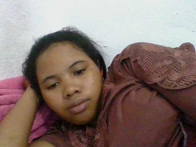 Juliah1a live cam on BongaCams