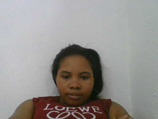 Juliah1a live cam on BongaCams