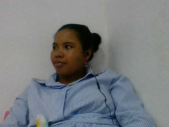 Juliah1a live cam on BongaCams
