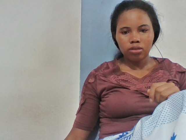 Juliah1a live cam on BongaCams