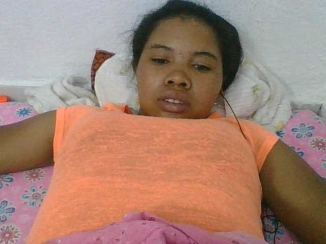 Juliah1a live cam on BongaCams