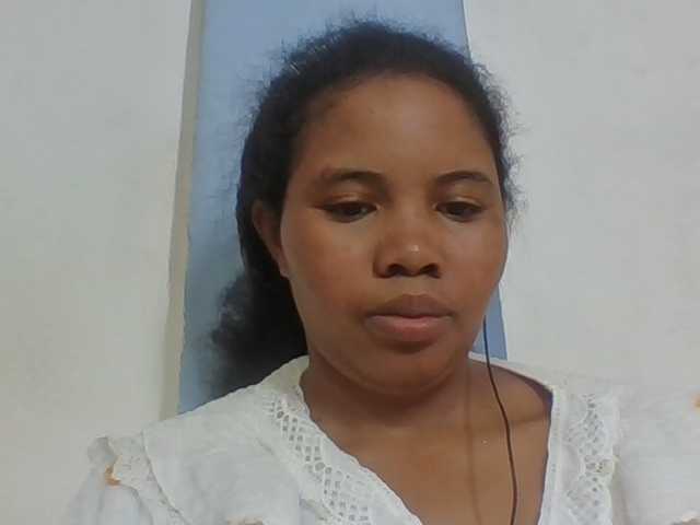 Juliah1a live cam on BongaCams
