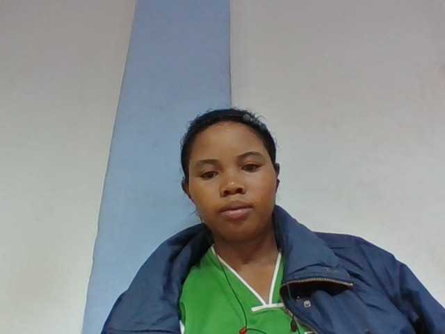 Juliah1a live cam on BongaCams