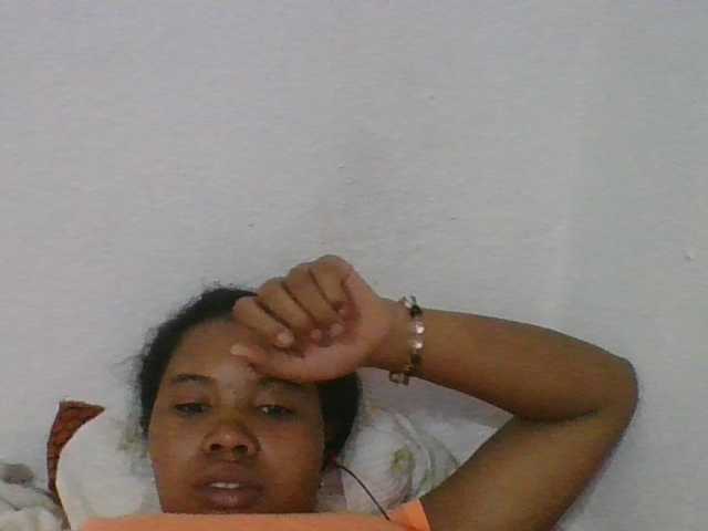 Juliah1a live cam on BongaCams