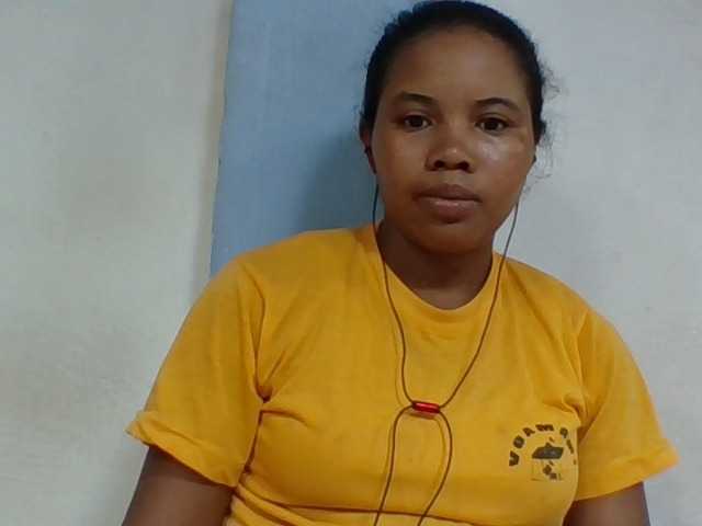 Juliah1a live cam on BongaCams
