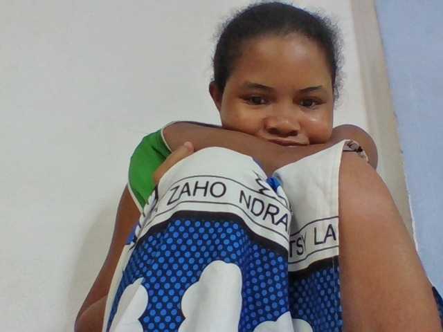 Juliah1a live cam on BongaCams