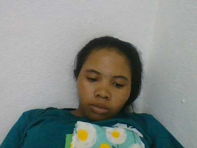 Juliah1a live cam on BongaCams