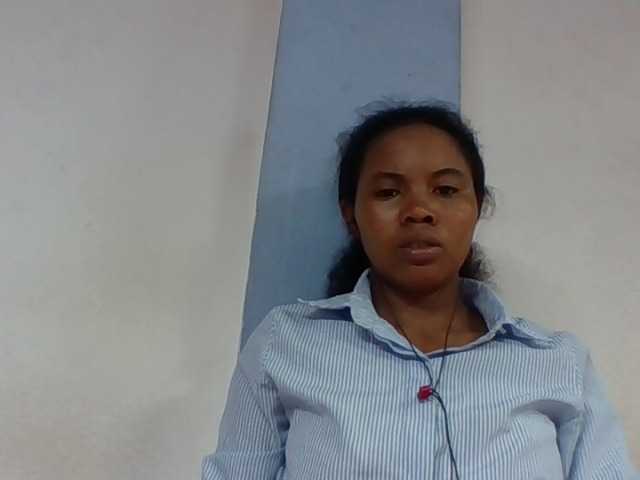 Juliah1a live webcam show